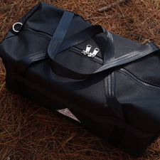 Durable canvas bag with heavy-duty fittings